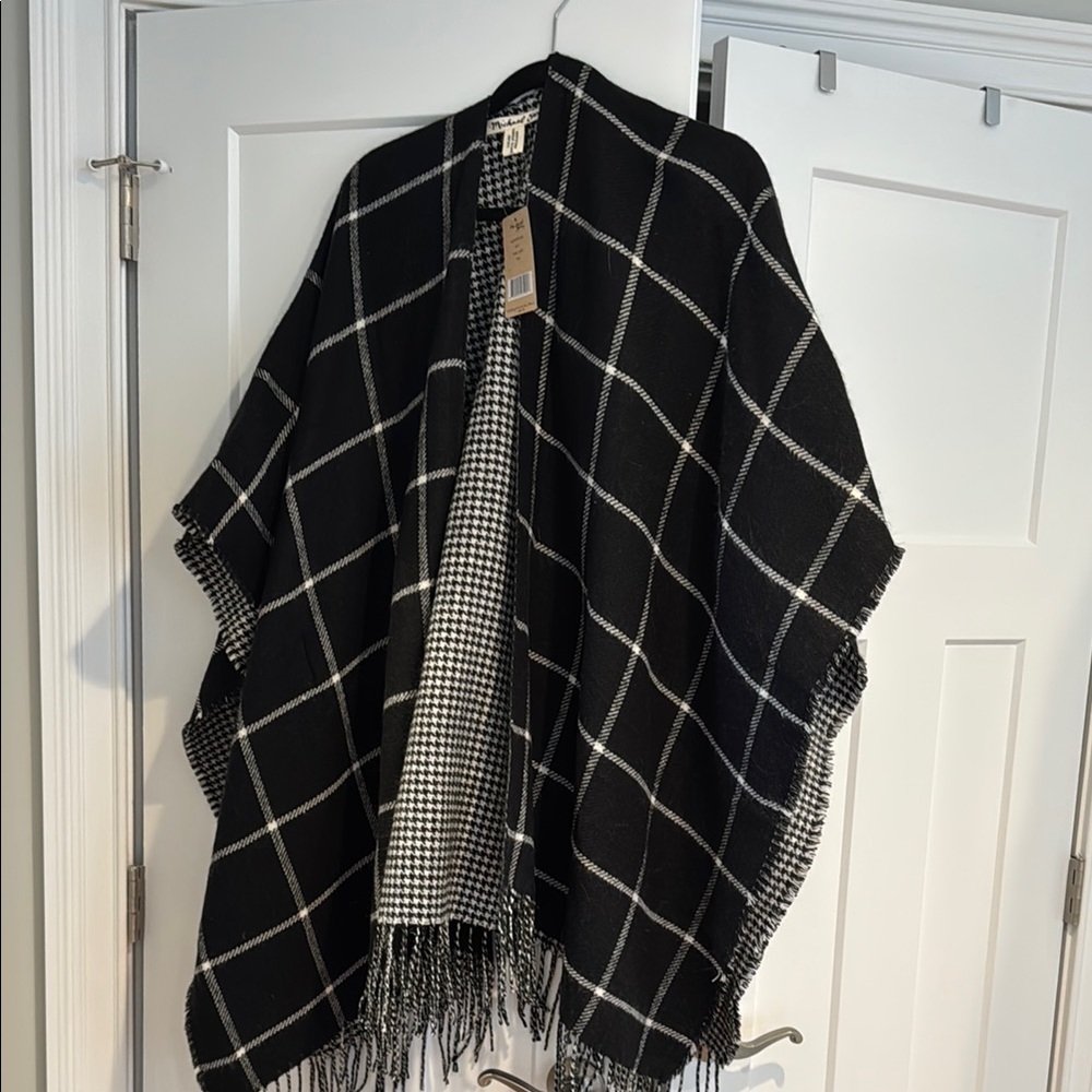Black and White Plaid Shawl